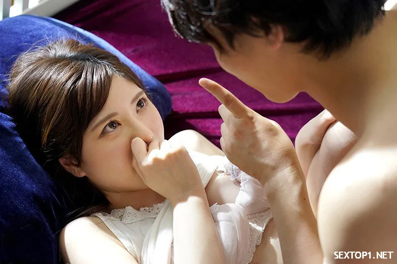 Dẫn bạn về nhà, bị người yêu luôn người vợ của mình